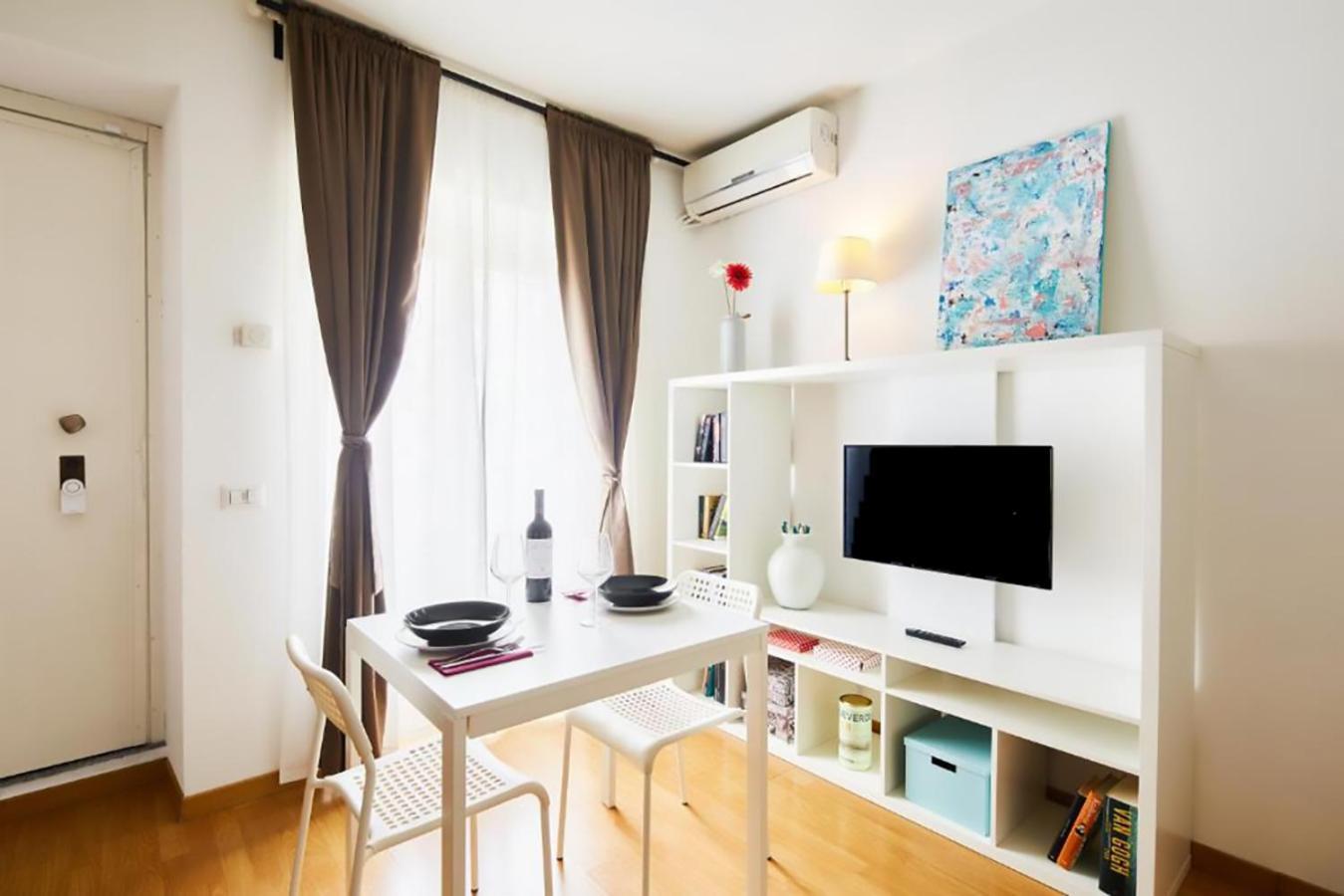 Apartamento House Naviglio Grande 15 Minutes To Duomo Milán Exterior foto